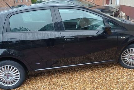 Fiat Punto 153.000 km 3.200 &euro; Langenfeld 40764