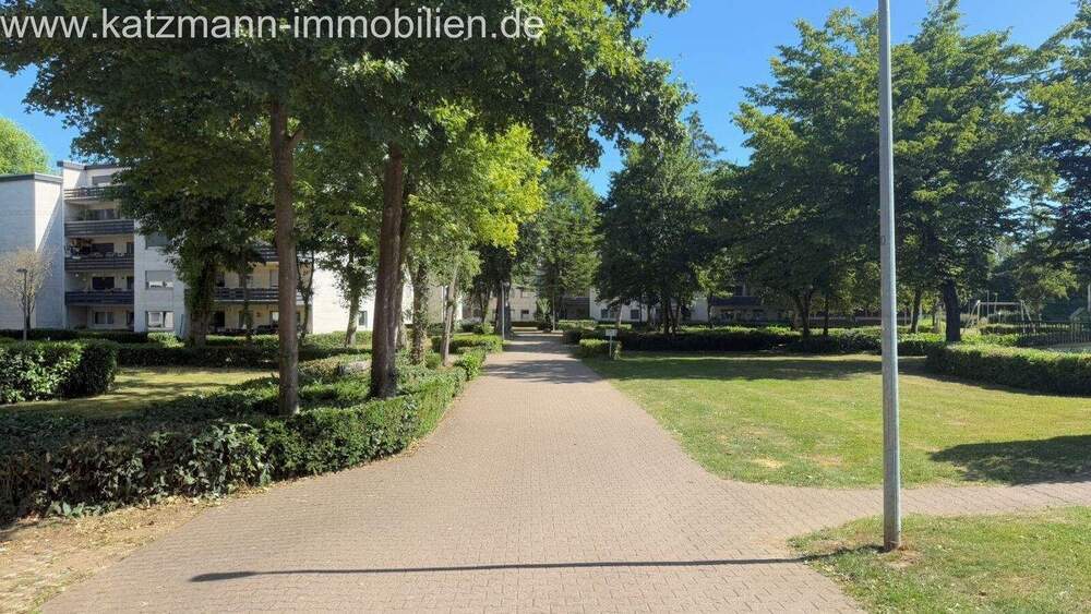 Etagenwohnung Bergheim Zieverich - 3 Zimmer, 82 m&sup2;, 125.000&euro; | Angebot:23986039