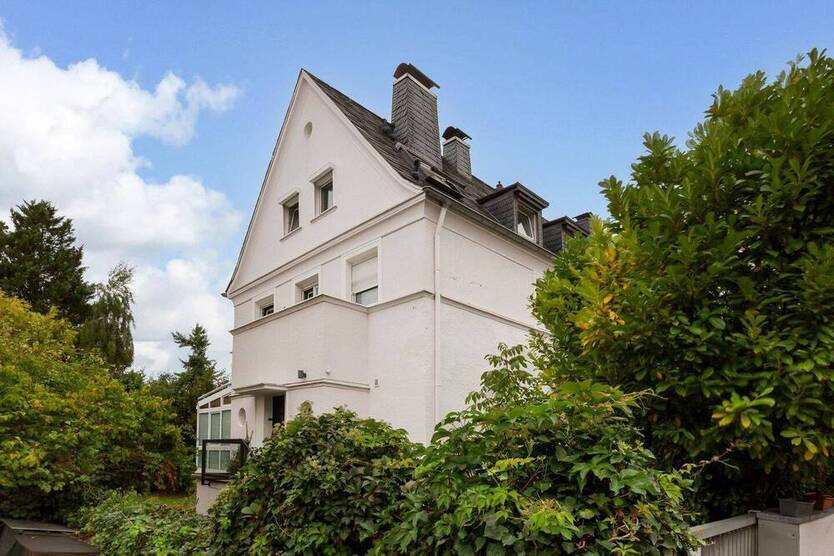 Haus-im-Haus: Maisonette in Top-Lage von Köln-Riehl!