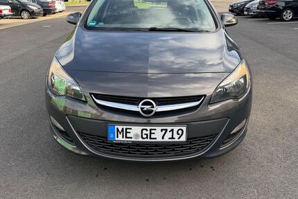Opel Astra 212.122 km 2.990 &euro; Hilden 40724