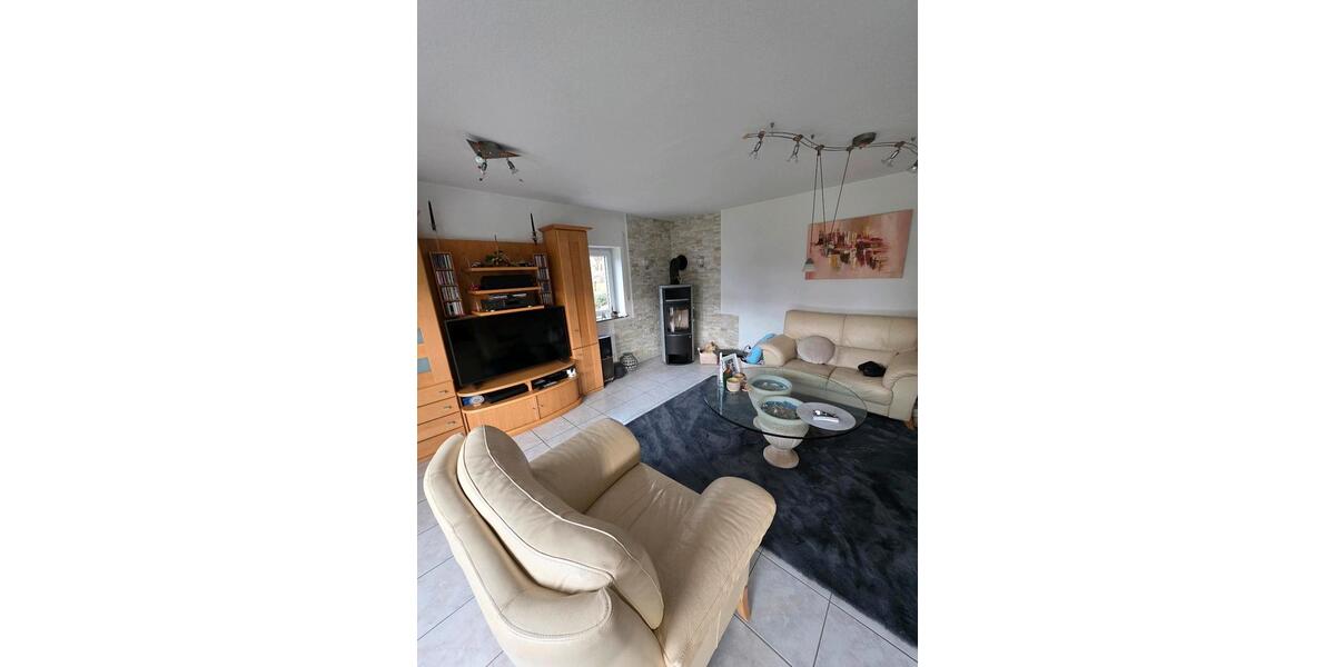 Einfamilienhaus Bergisch Gladbach - 2 Zimmer, 154 m&sup2;, 2.500&euro; | Angebot:24829509