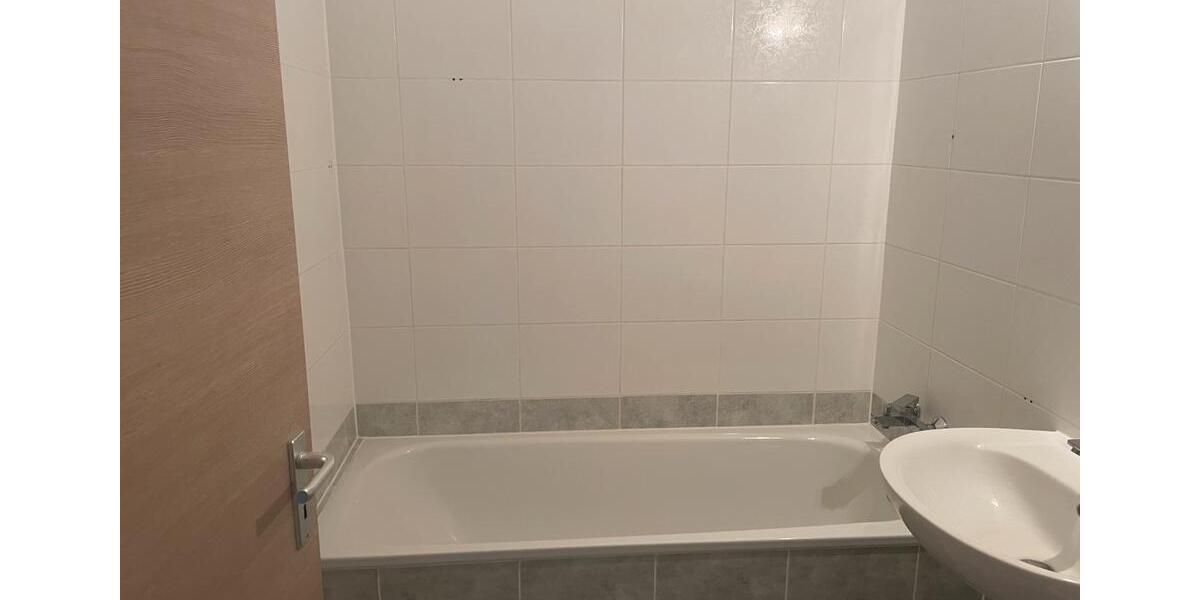 Etagenwohnung Bonn Tannenbusch - 2 Zimmer, 57 m&sup2;, 185.000&euro; | Angebot:26448674