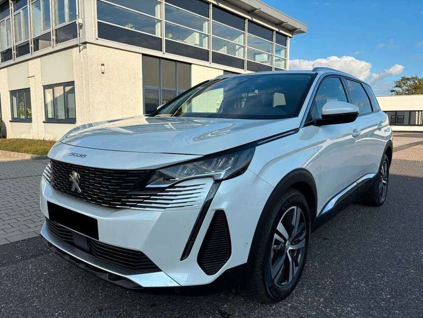 Peugeot 5008 100.000 km 22.313 € Düsseldorf 40549