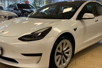 Tesla Model 3 26.302 km 29.500 &euro; Hennef 53773