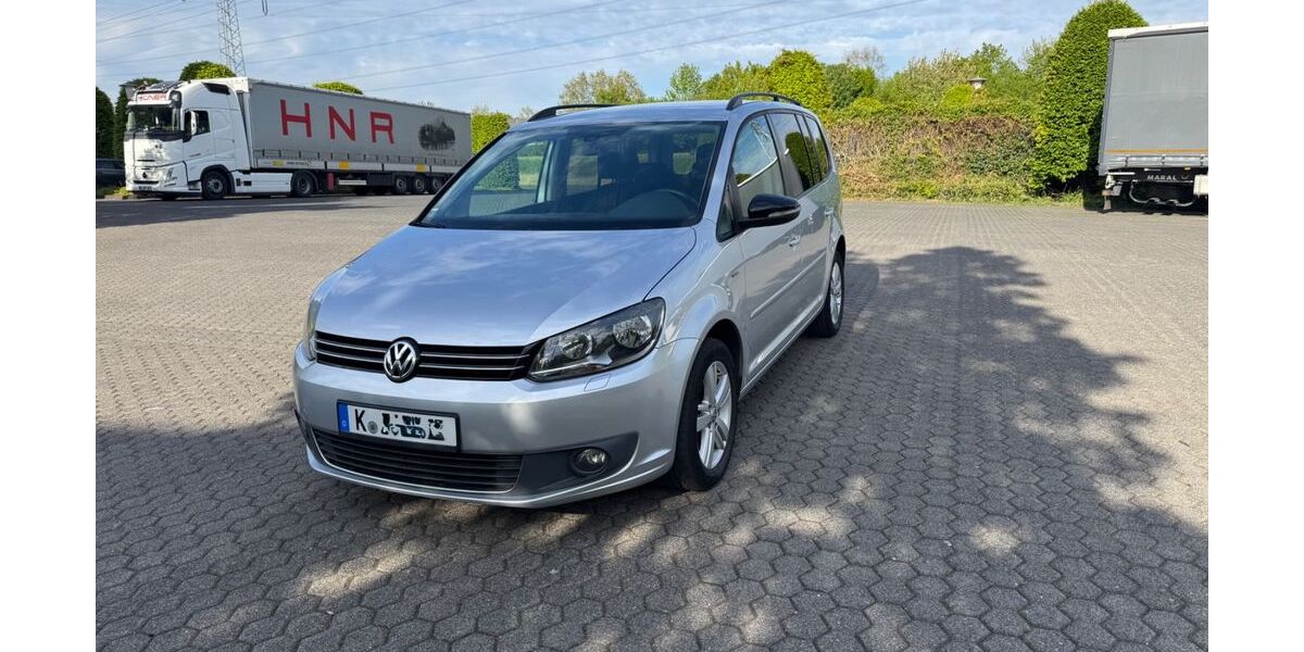 VW Touran 284.000 km 3.000 &euro; Köln 51147