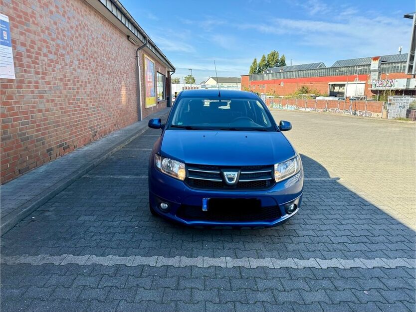 Dacia Sandero 124.000 km 5.999 € Köln 50825