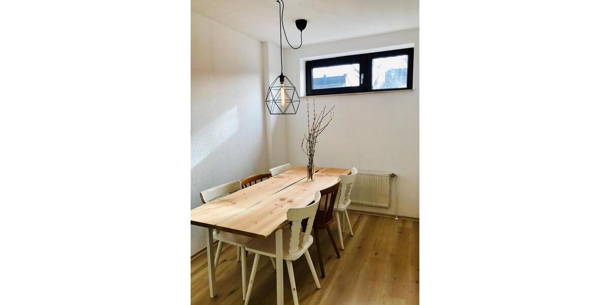 Einfamilienhaus Bonn Gielgen - 5 Zimmer, 24 m&sup2;, 465&euro; | Angebot:25053914