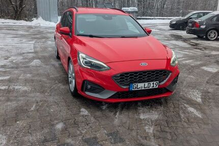 Ford Focus 85.500 km 21.900 &euro; Wermelskirchen 42929
