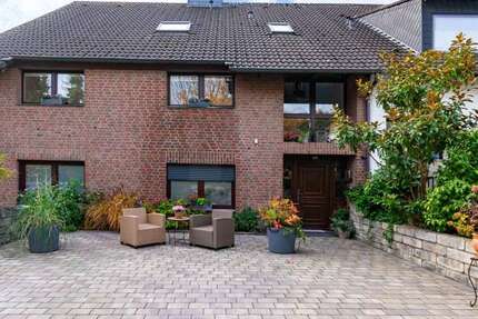 Wohnung zum Kaufen in Solingen 429.000 € 115.82 m² 3 zimmer