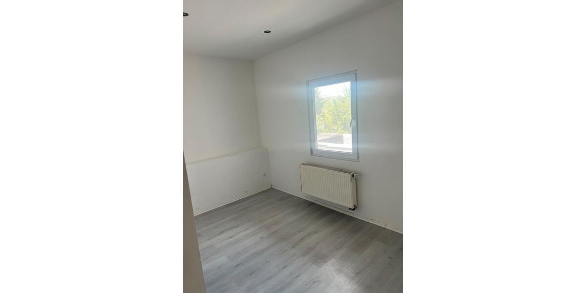 Etagenwohnung Bergheim Ahe - 4 Zimmer, 110 m&sup2;, 1.700&euro; | Angebot:27542629