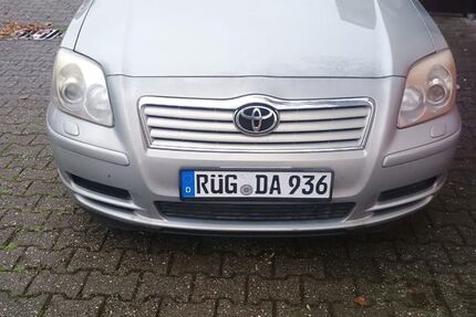 Toyota Avensis 304.000 km 2.000 € Bonn 53227
