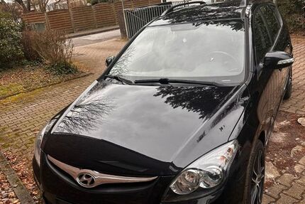 Hyundai i30 166.065 km 3.300 &euro; Köln 51061