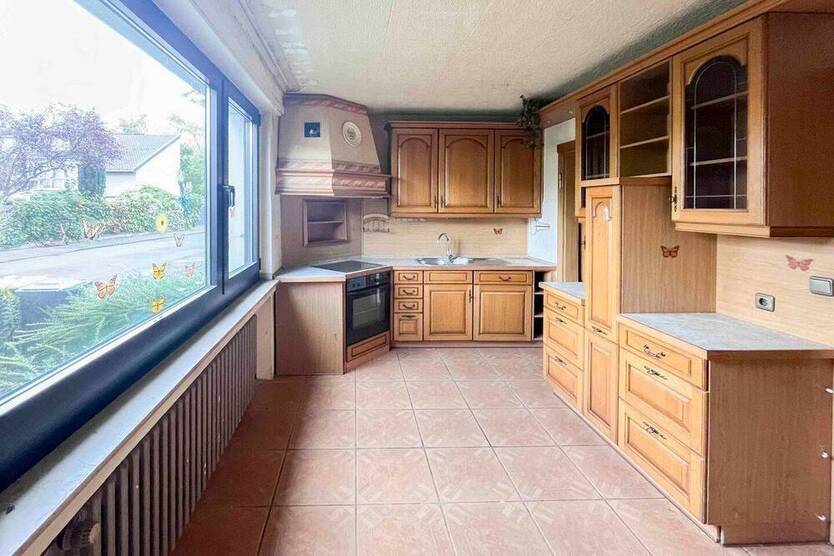 Reihenendhaus mit großem Garten und Garage in Toplage - bereit für Ihre Ideen!