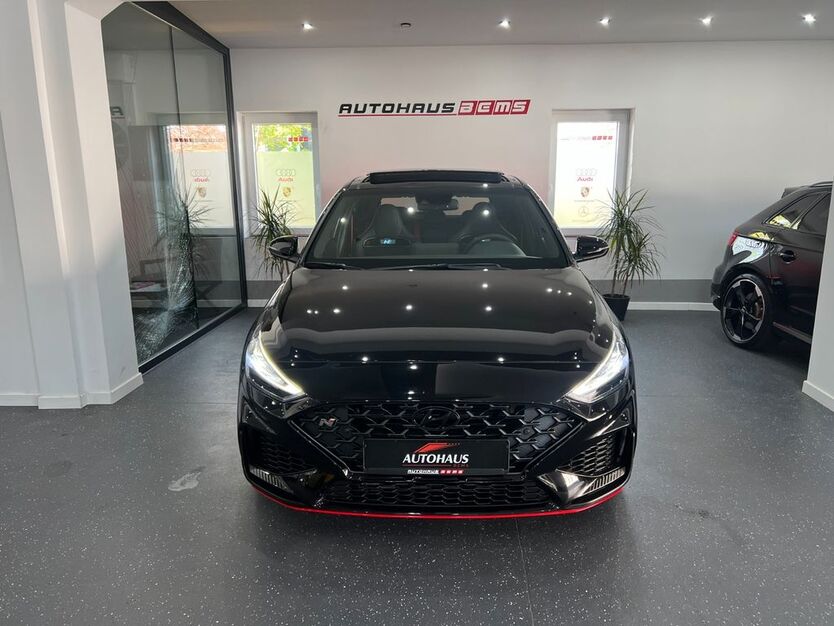 Hyundai i30 5.254 km 41.900 € Remscheid 42857