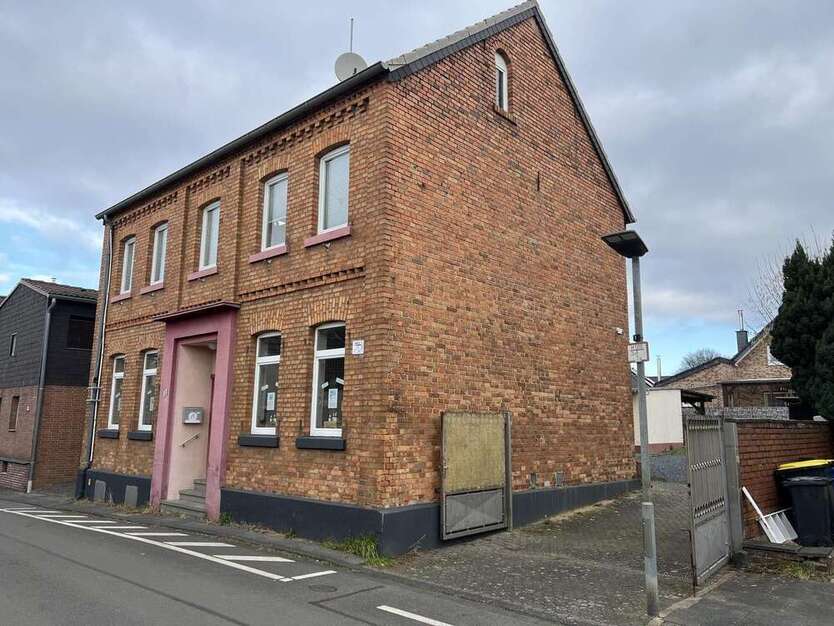 Haus zum Kaufen in Kerpen 439.000 € 177 m²