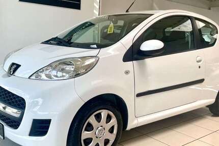 Peugeot 107 28.660 km 8.990 € Köln 51067