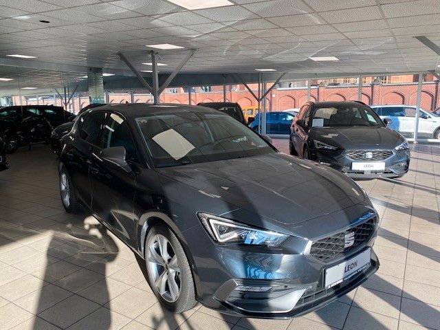 Seat Leon 12.300 km 24.900 &euro; Köln 50677
