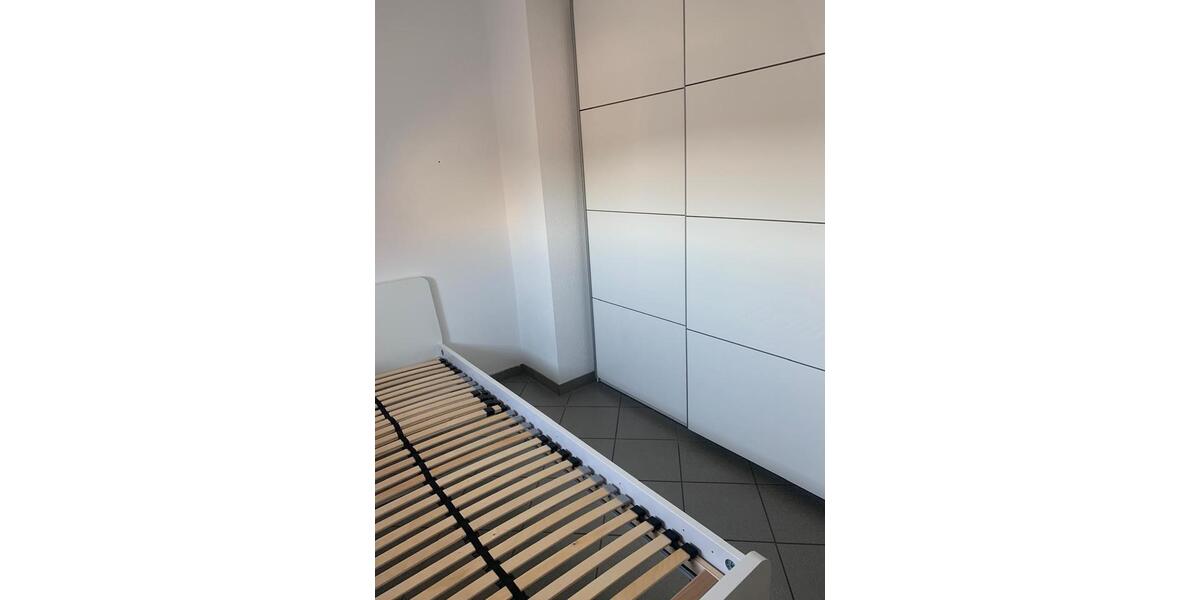 Dachgeschoßwohnung Langenfeld (Rheinland) - 2 Zimmer, 35 m&sup2;, 650&euro; | Angebot:26338789