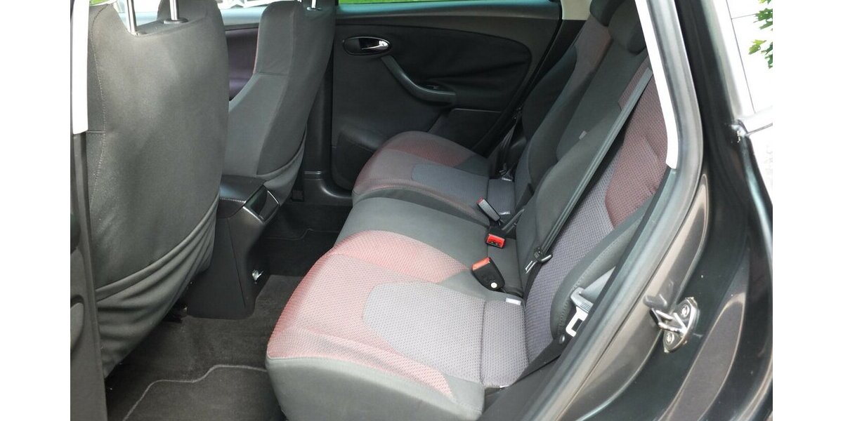 Seat Altea STYLE NAVI AHK PARKPILOT neuer Zahnriemen 162.222 km 4.500 &euro; Köln 50858