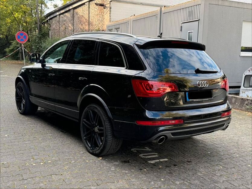 Audi Q7 208.000 km 14.990 € Frechen 50226
