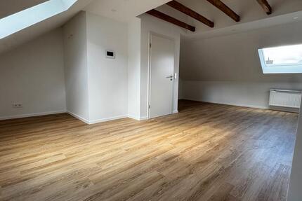 Haus Lohmar - 6 Zimmer, 170 m&sup2;, 2.690&euro; | Angebot:26345389
