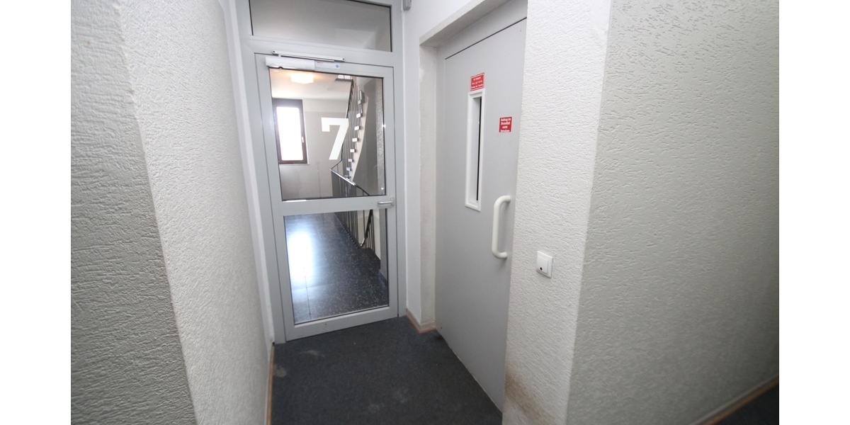 Mit 3D: Ihr Logenplatz über Bonn-Kessenich – helle Wohnung mit Loggia, schöner Aussicht und stufenlosem Zugang - Etagenwohnung Bonn Dottendorf | Angebot:25571387