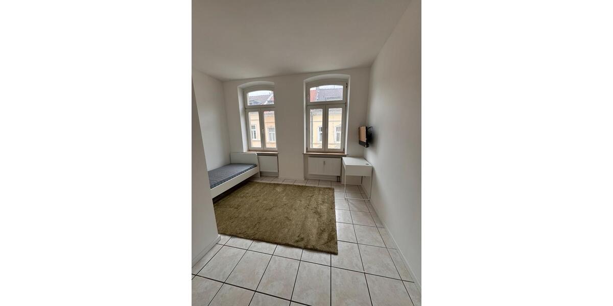 Etagenwohnung Köln Ehrenfeld - 17 Zimmer, 28 m&sup2;, 760&euro; | Angebot:26439659