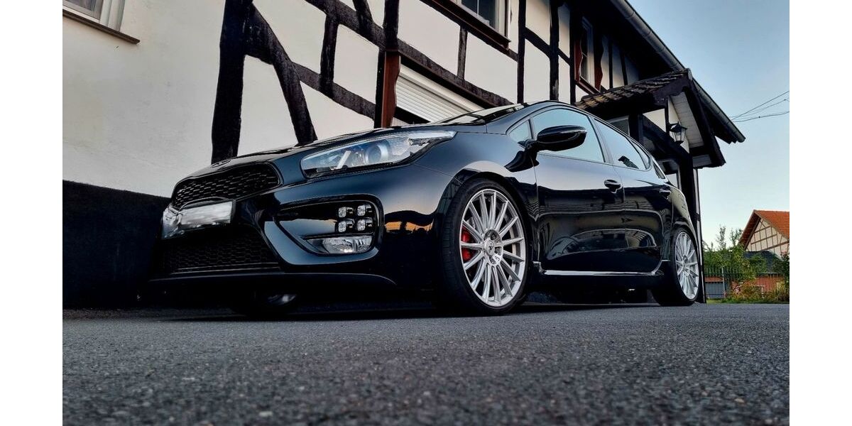 Kia ceed / Ceed 122.476 km 11.000 &euro; Hennef 53773