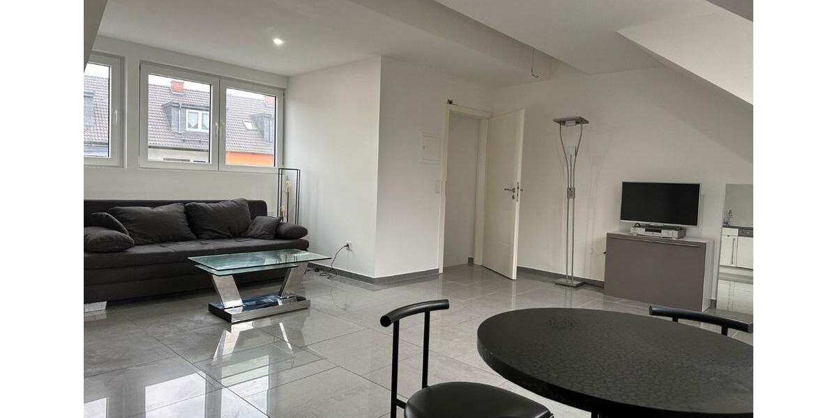 Dachgeschoßwohnung Bonn Poppelsdorf - 1 Zimmer, 37 m&sup2;, 880&euro; | Angebot:25416048