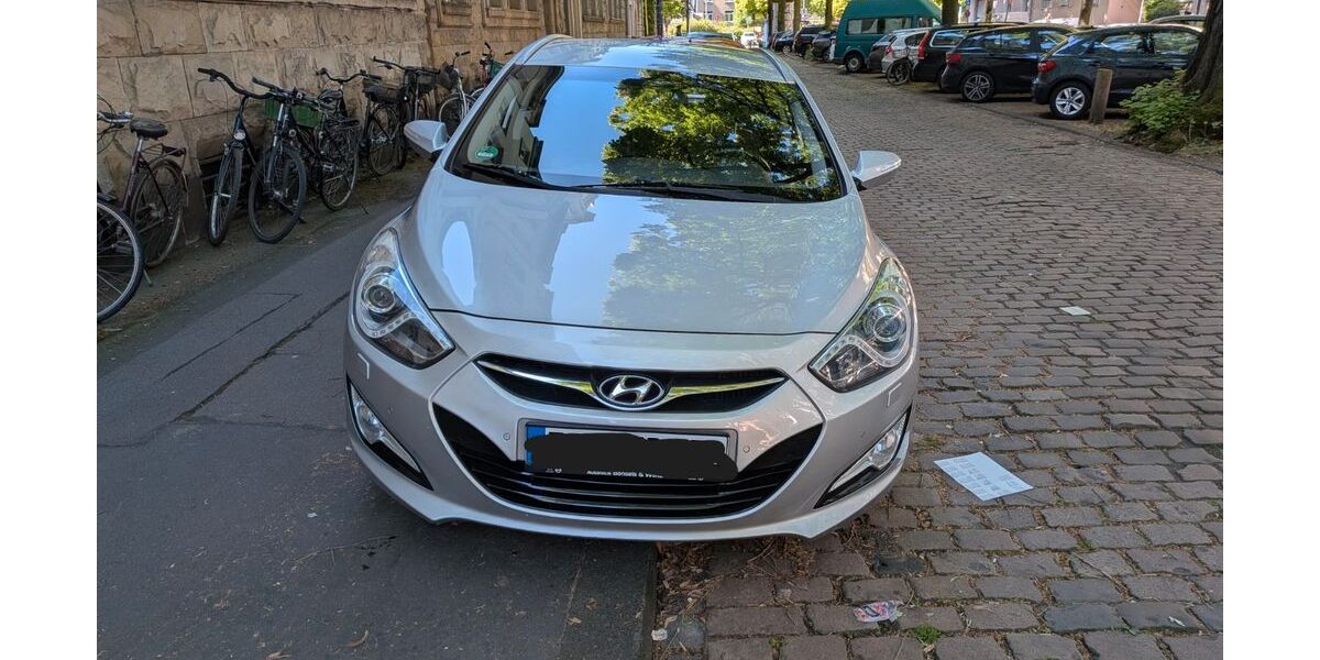 Hyundai i40 190.000 km 6.000 &euro; Köln 50937
