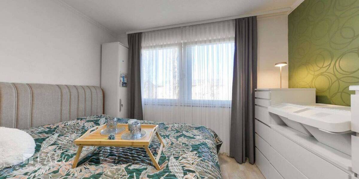 Etagenwohnung Köln-Zündorf Zündorf - 4 Zimmer, 84 m&sup2;, 329.000&euro; | Angebot:26219576