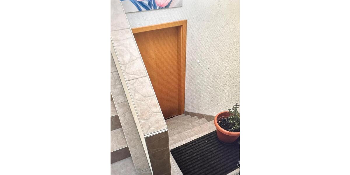 Dachgeschoßwohnung Bergisch Gladbach Gronau - 3 Zimmer, 70 m&sup2;, 1.100&euro; | Angebot:25274240