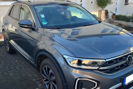 VW T-Roc 45.500 km 19.500 &euro; Niederkassel 53859
