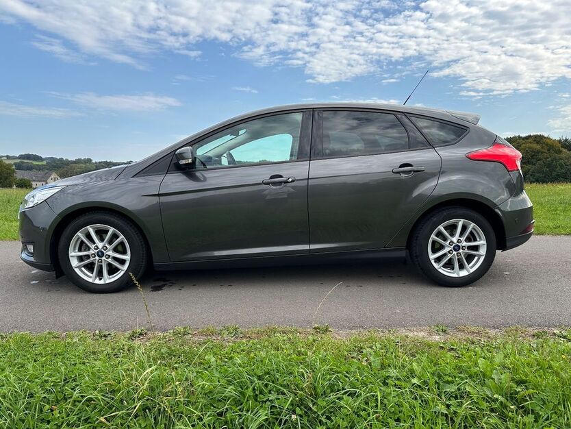 Ford Focus 79.000 km 8.000 € Overath 51491