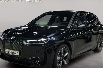BMW iX 11.955 km 60.999 € Bonn 53119