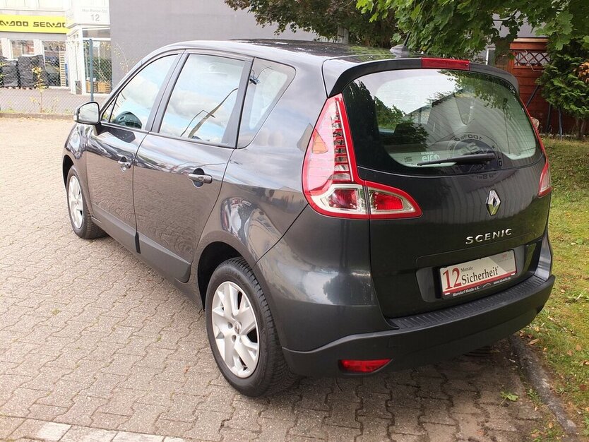 Renault Scenic TOM TOM EDITION 1.HAND KLIMA NAVI 71.039 km 7.408 € Köln 50858