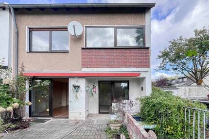 Reihenendhaus mit großem Garten und Garage in Toplage - bereit für Ihre Ideen!