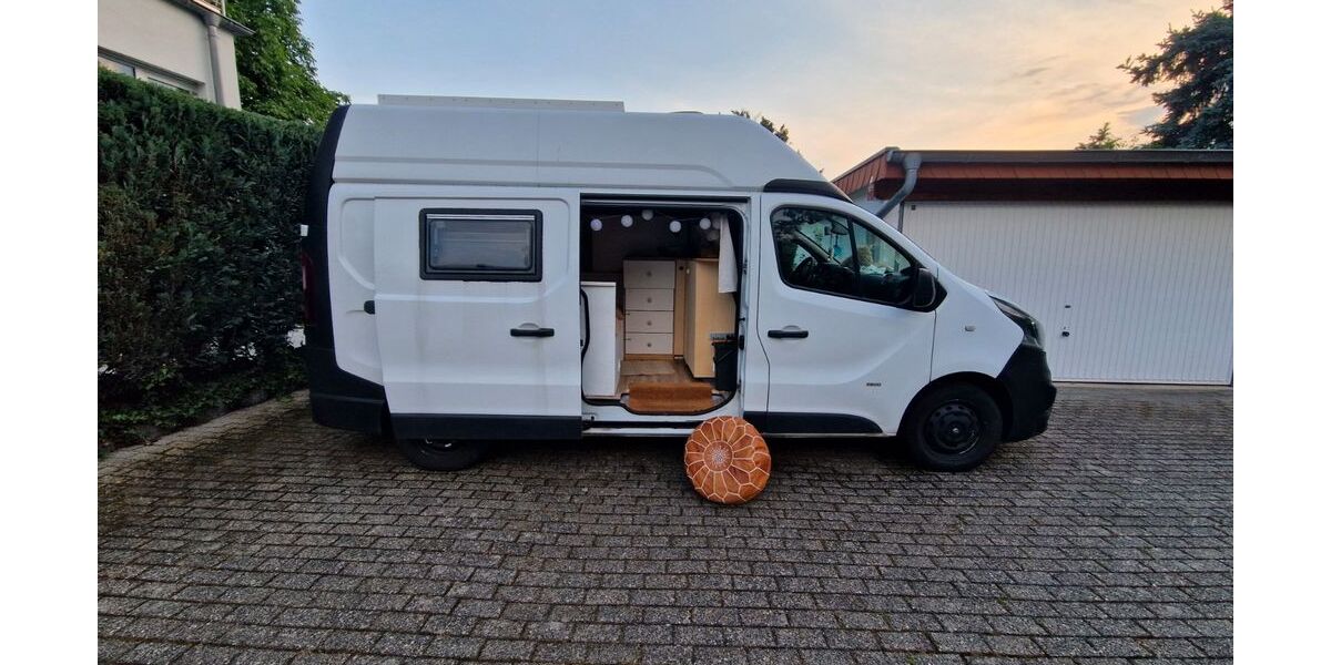 Opel Vivaro 90.000 km 22.990 &euro; Köln 50999