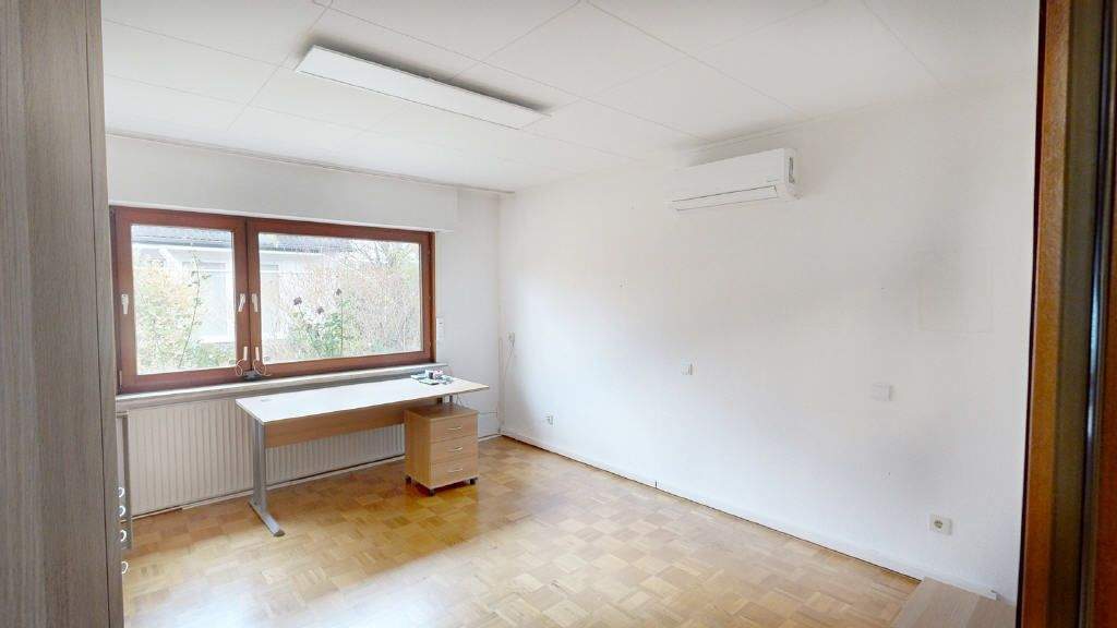 Einfamilienhaus Erftstadt Lechenich - 5 Zimmer, 140 m&sup2;, 299.000&euro; | Angebot:25744810