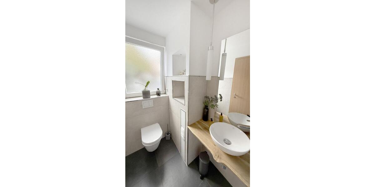 Reihenhaus Frechen - 5 Zimmer, 154 m&sup2;, 2.650&euro; | Angebot:26060513