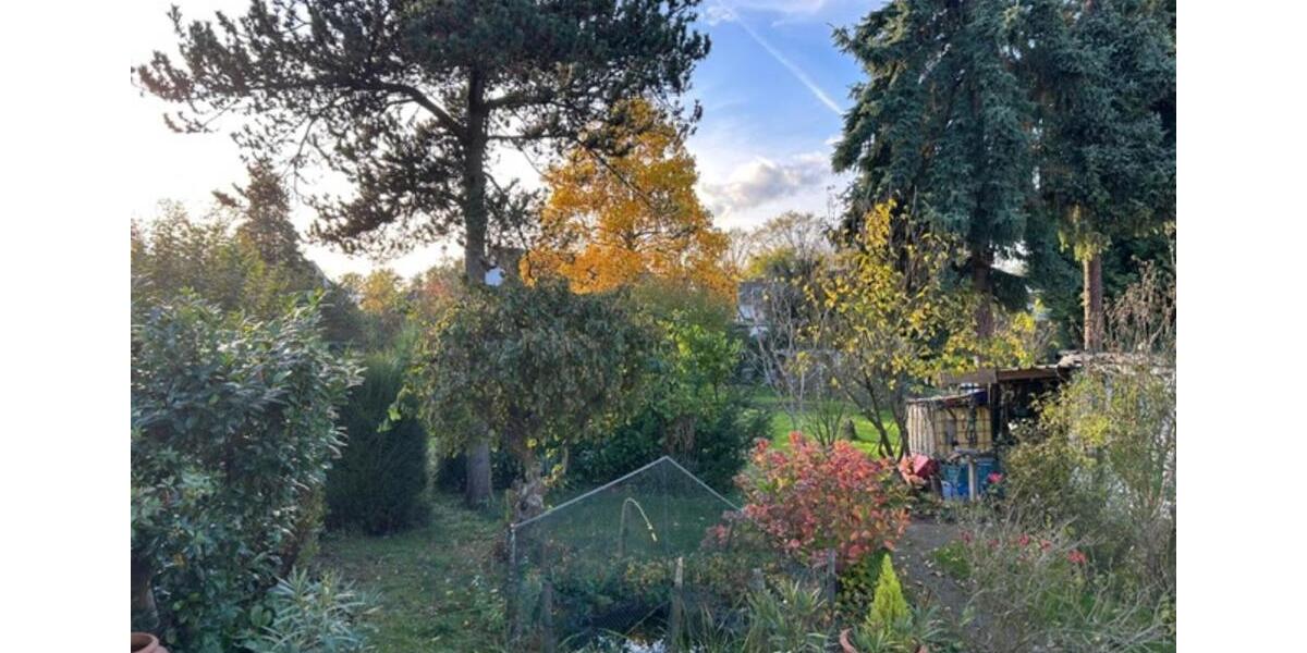 Schönes DHH mit großem schönen Garten 4 zimmer