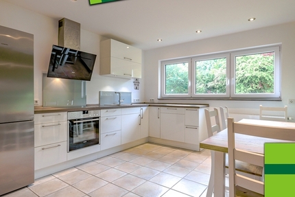 Moderne Eigentumswohnung mit Balkon & Stellplatz in Heisterbacherrott 3 zimmer