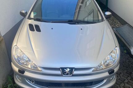 Peugeot 206 143.500 km 999 &euro; Bergisch Gladbach 51467