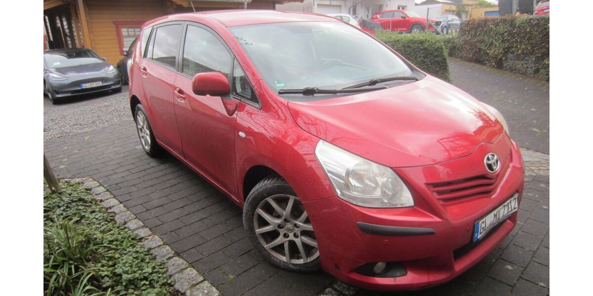 Toyota Corolla Verso 255.000 km 3.250 € Bergisch Gladbach 51429