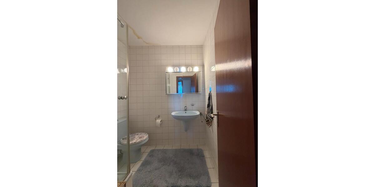 Etagenwohnung Köln Porz - 5 Zimmer, 143 m&sup2;, 2.100&euro; | Angebot:25349054