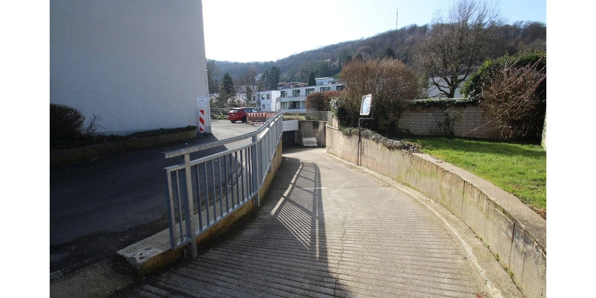 Mit 3D: Ihr Logenplatz über Bonn-Kessenich – helle Wohnung mit Loggia, schöner Aussicht und stufenlosem Zugang - Etagenwohnung Bonn Dottendorf | Angebot:25571387