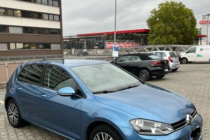 VW Golf 161.000 km 10.999 € Köln 50825
