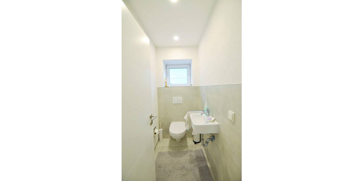 Etagenwohnung Troisdorf Spich - 4 Zimmer, 100 m&sup2;, 1.295&euro; | Angebot:26236530