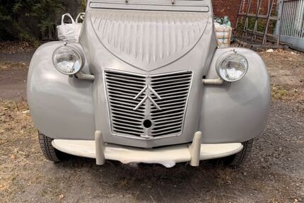 Citroen 2 CV 42.740 km 10.000 &euro; Köln 50935