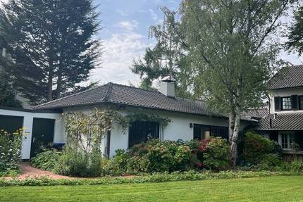D-Kaiserswerth: Einfamilienhaus, 2 Zimmer, ca. 80 m² Wohnfl., ca. 60 m² Nutzfläche, Terrasse, Stellplatz